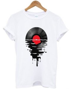 Melting Vinly Graphic t-shirt